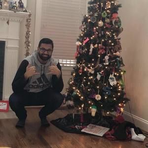 Meet your Posher, Mona